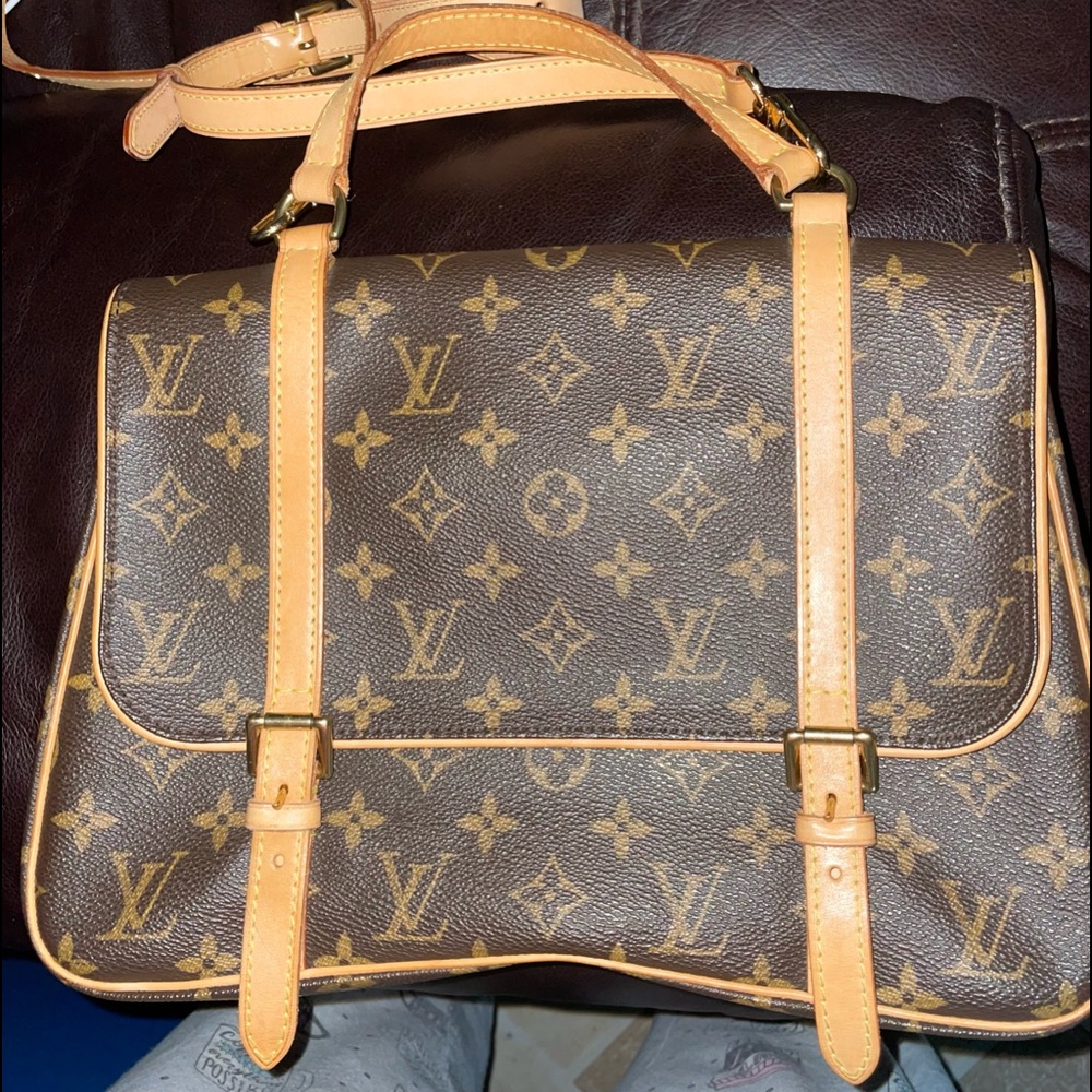Rare  hard  to find authentic Lv three way bag.